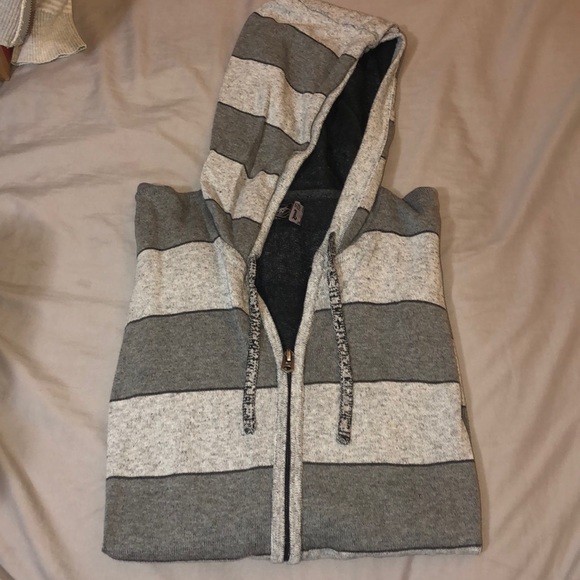 Retrofit Other - Zip up